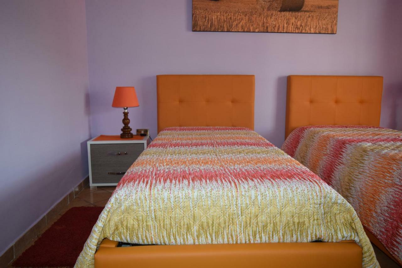 Amici Di Hackert Bed and Breakfast Caserta Eksteriør billede